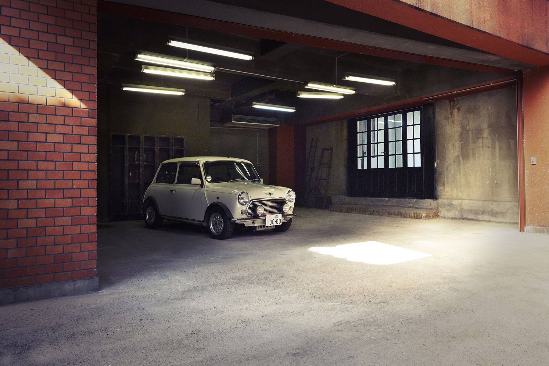 1F