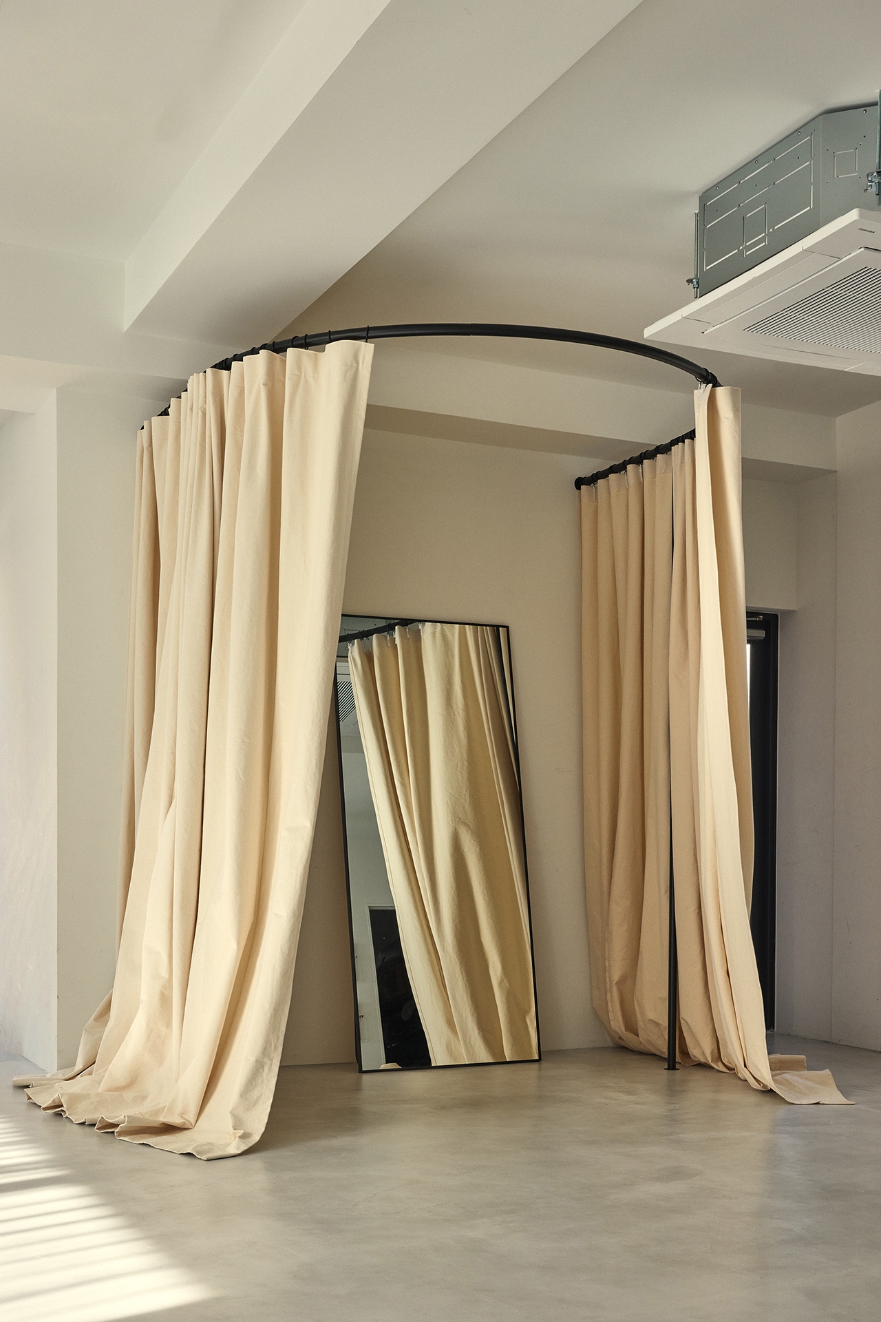 ゆとりのあるフィッティングスペース