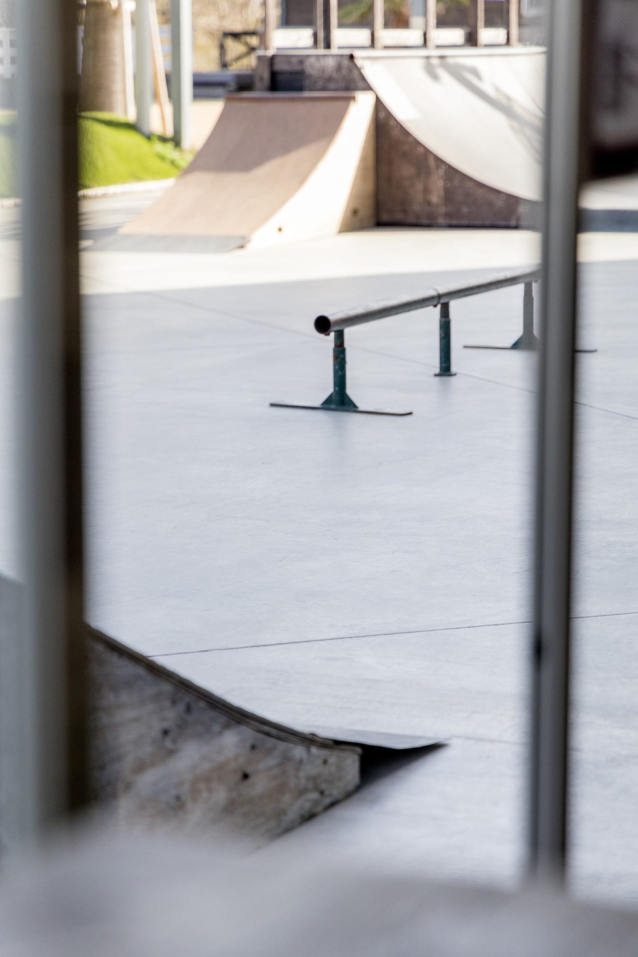 カフェ店内から撮影したミニランプ