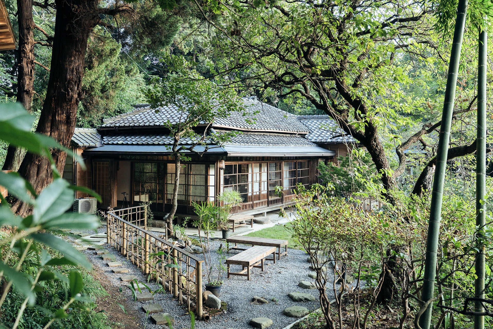 母屋 縁側　