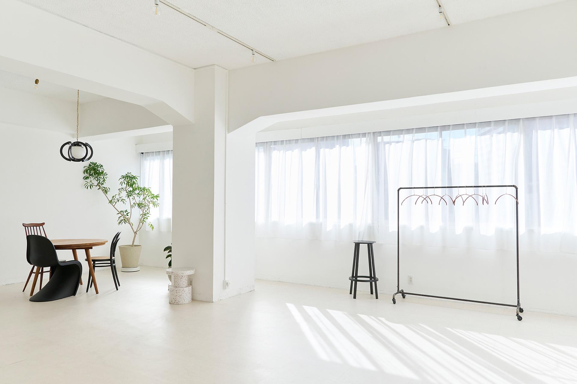 南向きの窓からの自然光