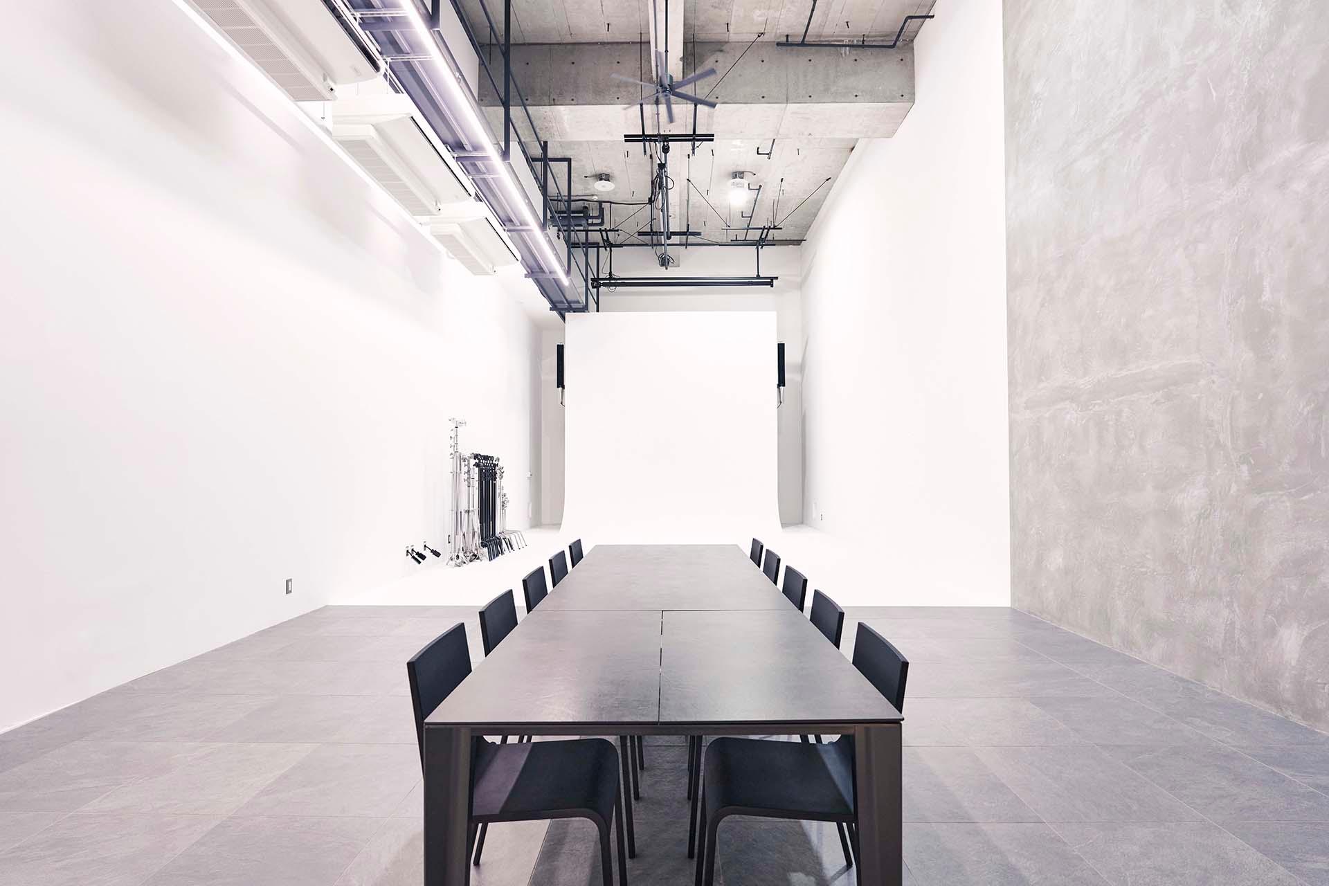 B2F スタジオ / オプション：ホリゾント