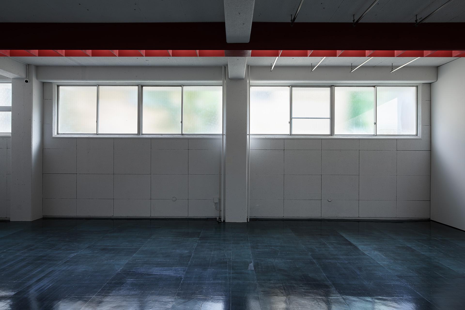 被写体を引き立てる凛とした撮影空間