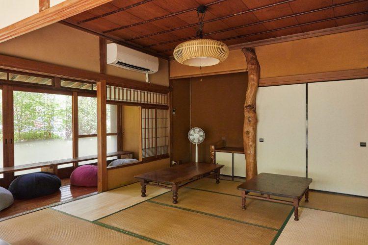 和室と西側の縁側