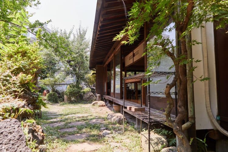 縁側東側から