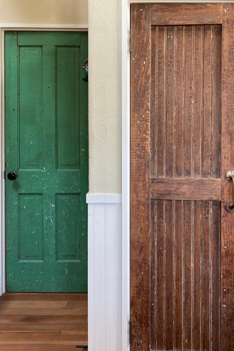 リビング ガレージへのドア