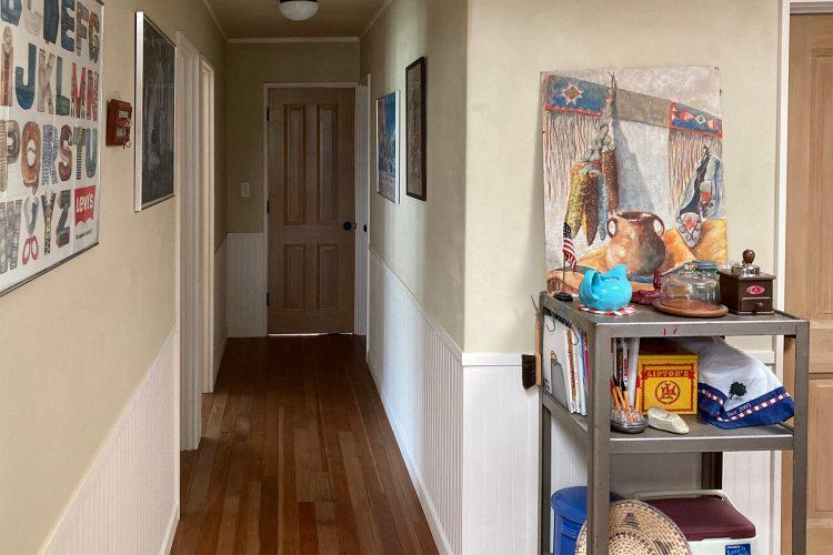 ベッドルームへの廊下