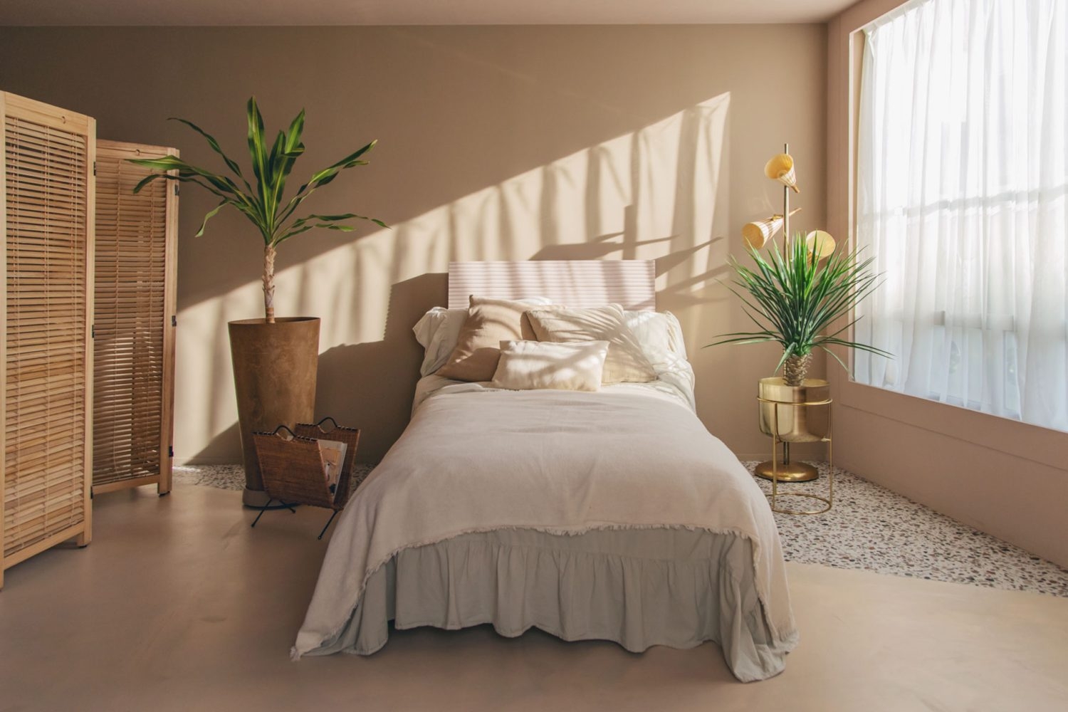 2F 東からの自然光