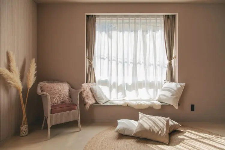 2F 南からの自然光