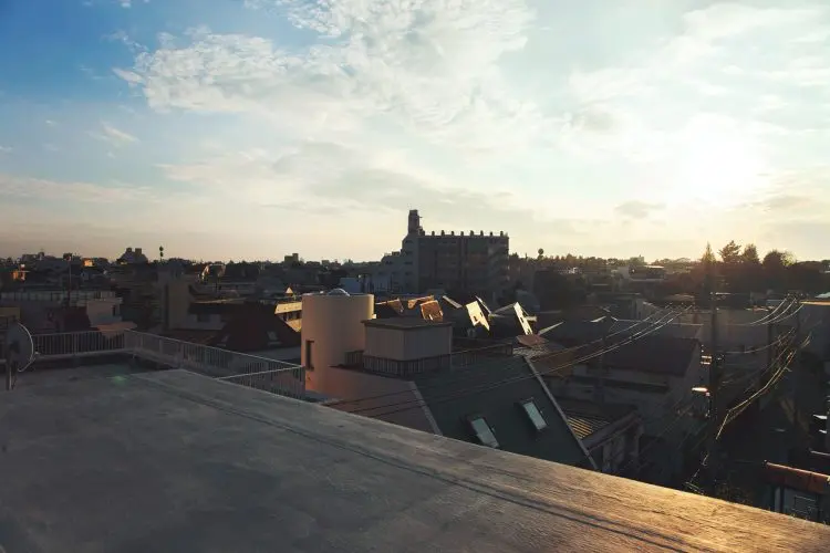 屋上ルーフからの抜け