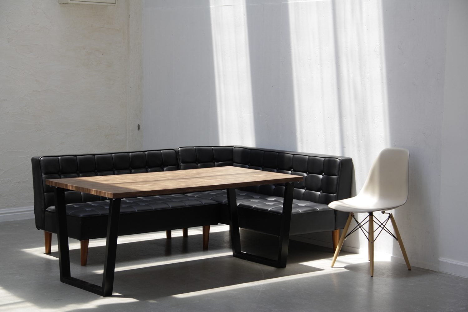 L字のダイニングソファセット