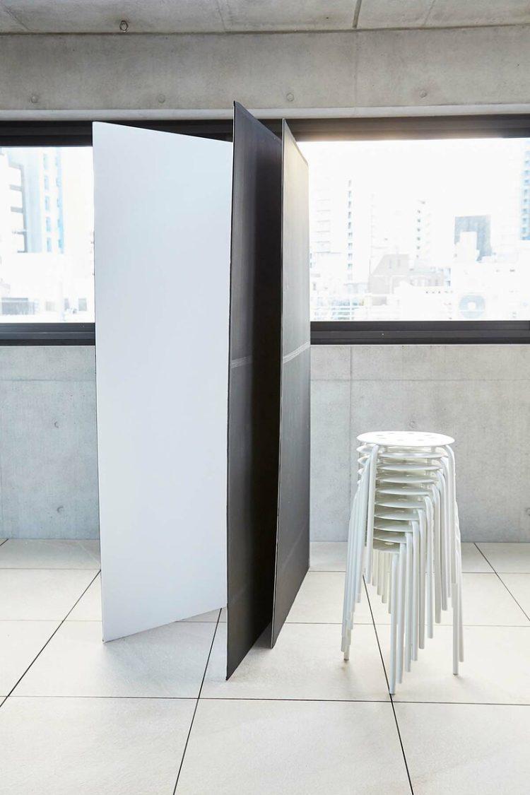 バウンス板と丸椅子