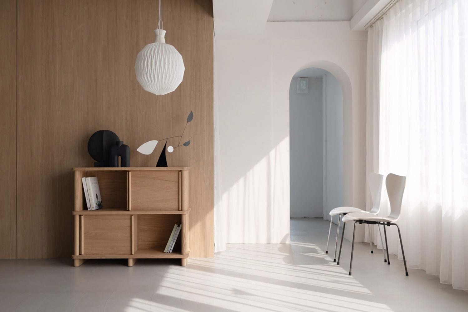 ナチュラルウッドとアーチ