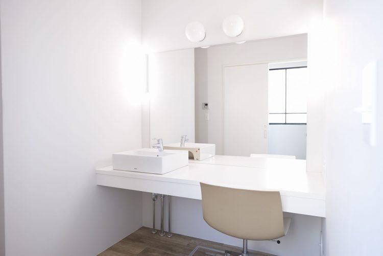 2F メイクルーム