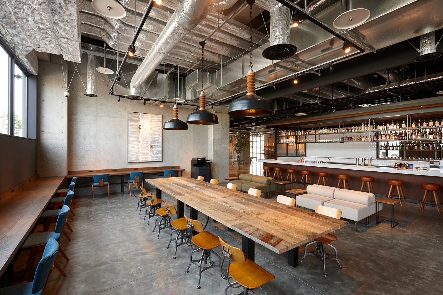 1F カフェラウンジ