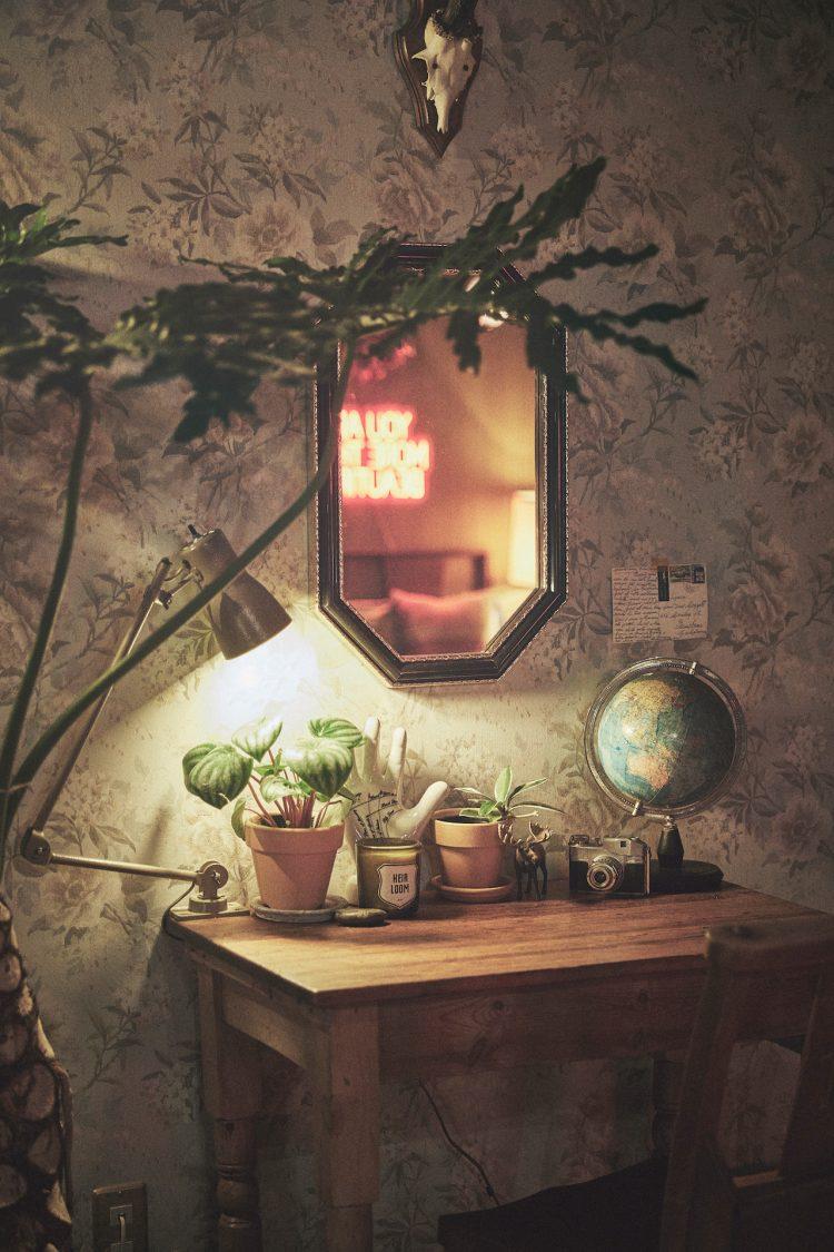 夜の書斎スペース