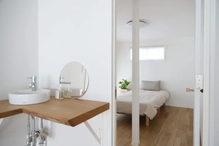 2F 洗面・ベッドルーム