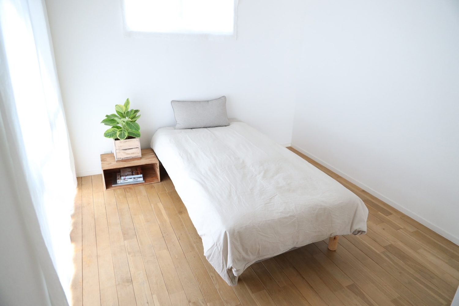 2F ベッドルーム