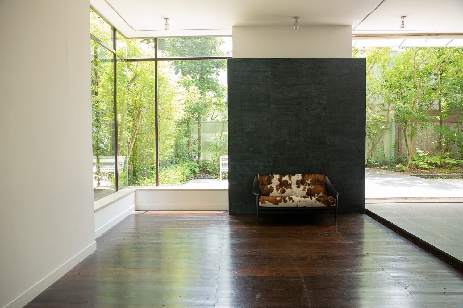 南向き 濃紺和紙可動壁(別途料金)