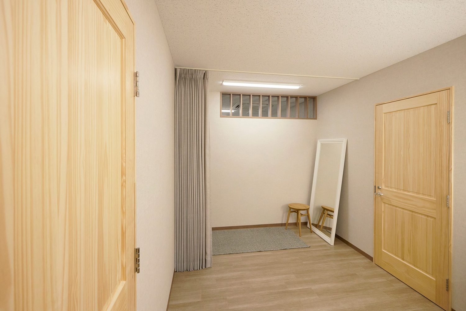 メイクルーム / フィッティング