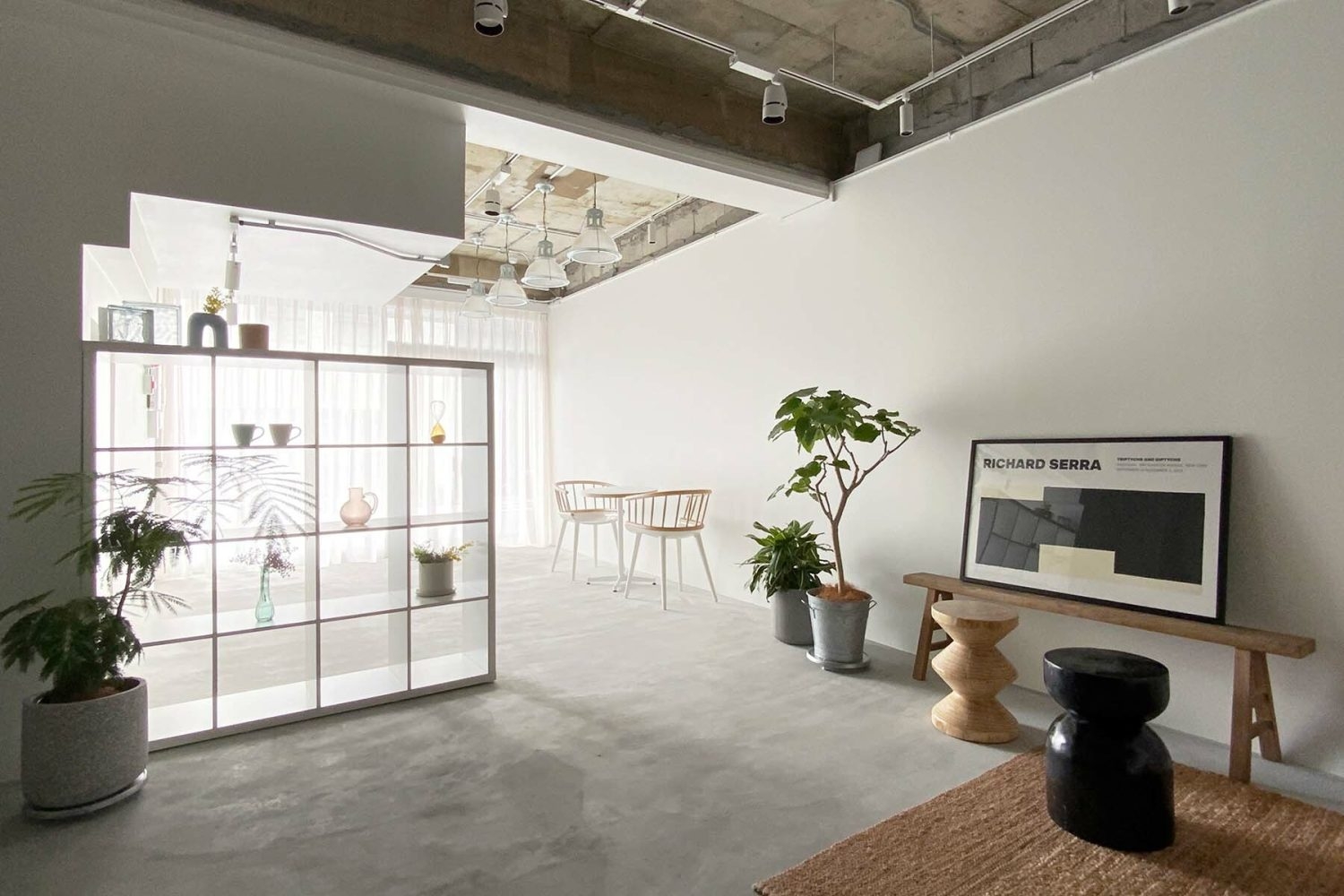 奥側 自然光の状態