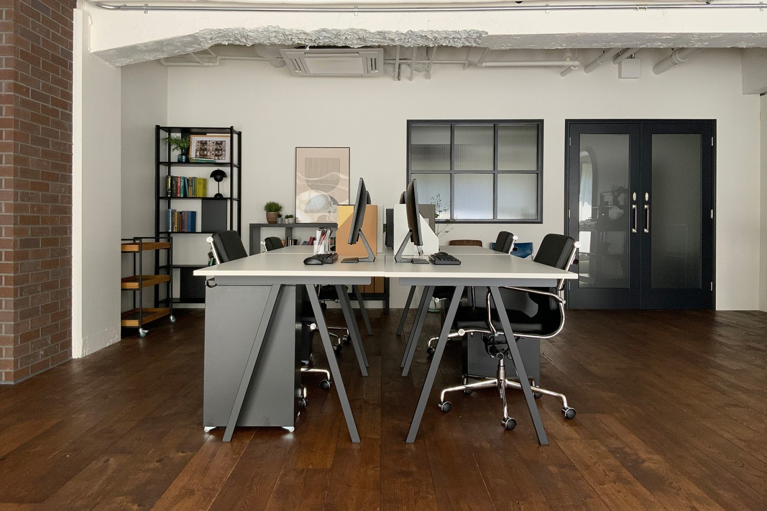 オフィスシーンの撮影にも