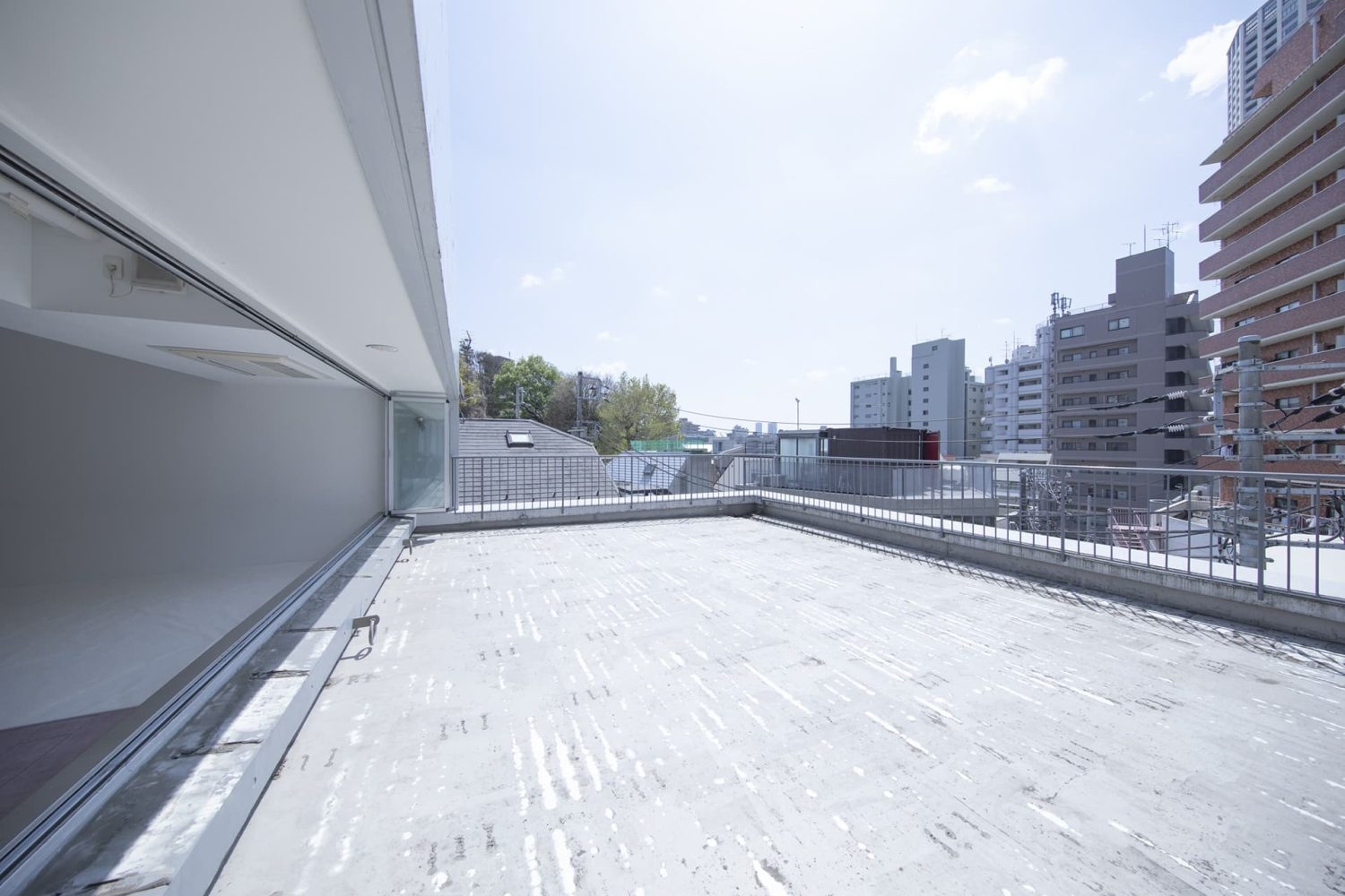 広々としたテラス