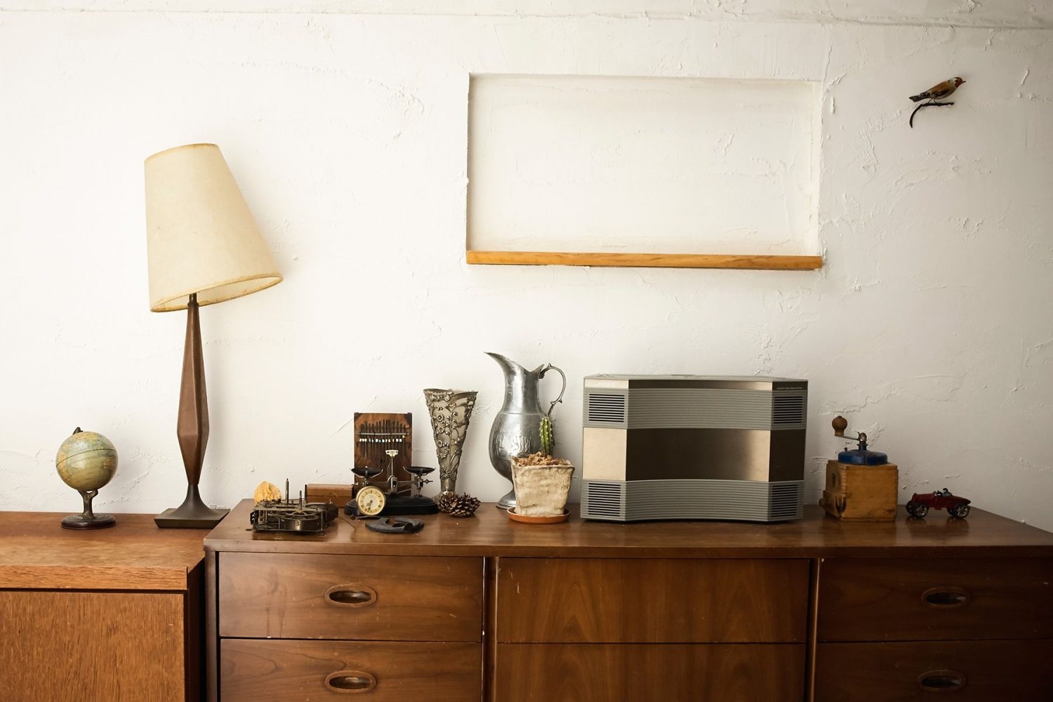 棚上には豊富なプロップも