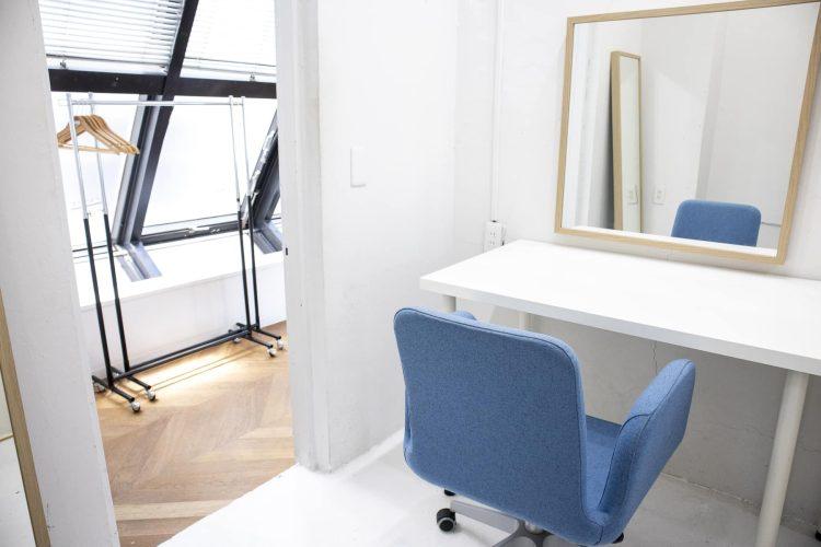 ヘリンボーンの部屋に併設しています