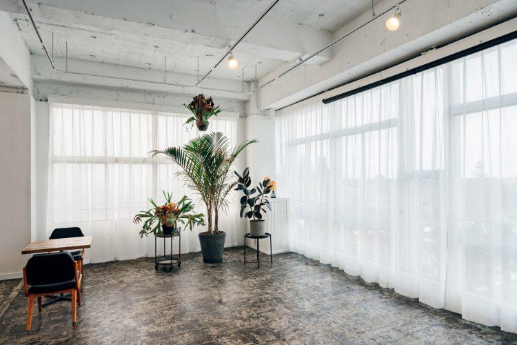 西側・北側の窓