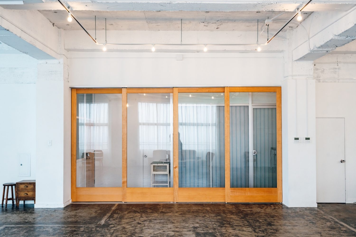 スタジオエントランス