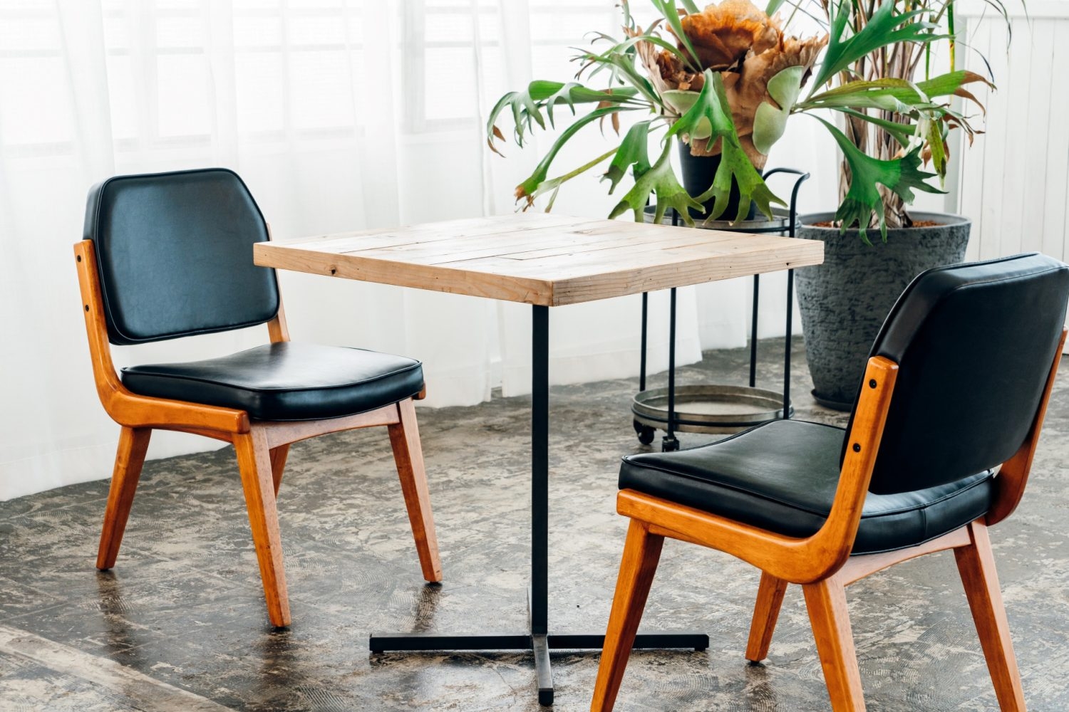 カフェテーブル