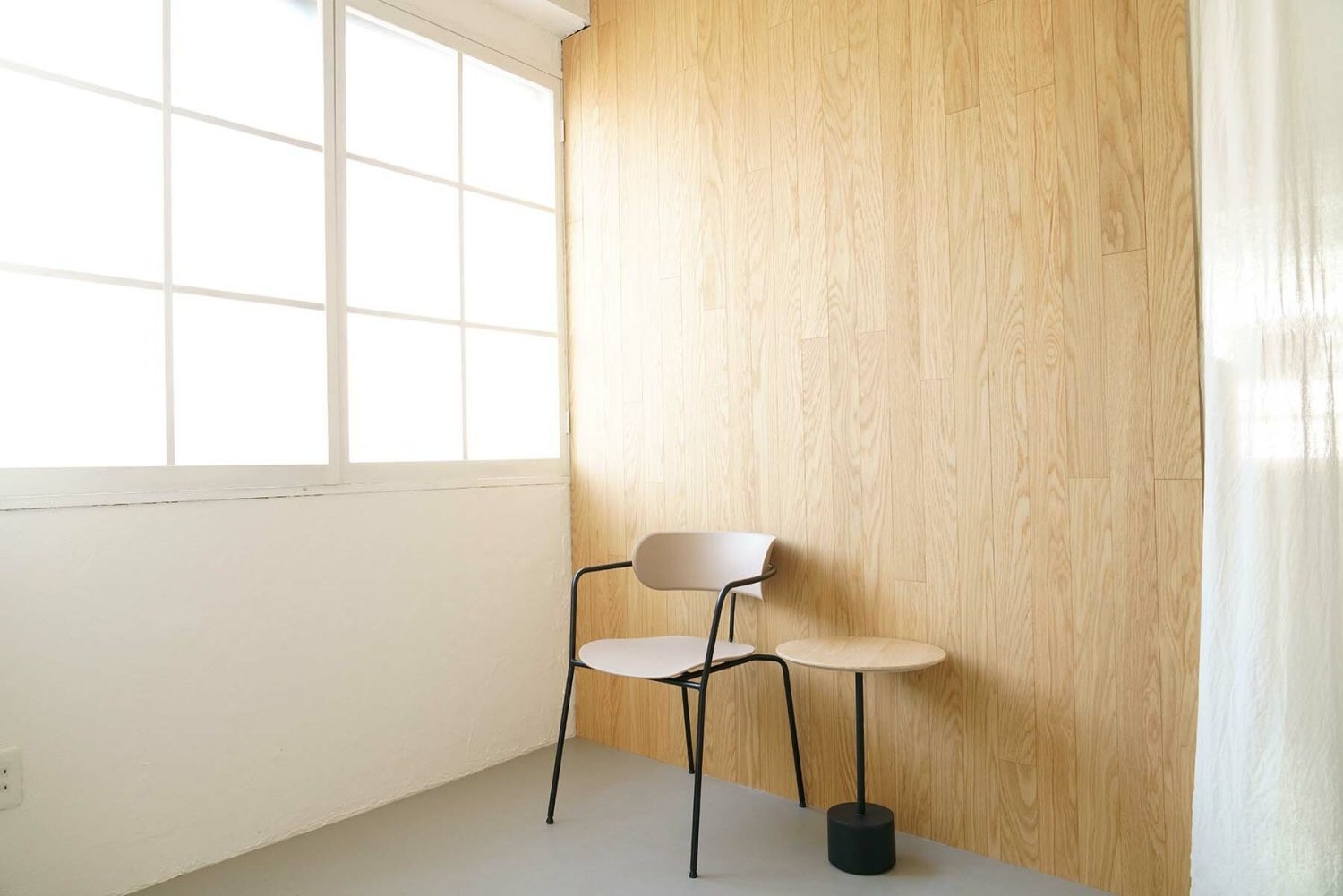 ナチュラルなレースカーテン