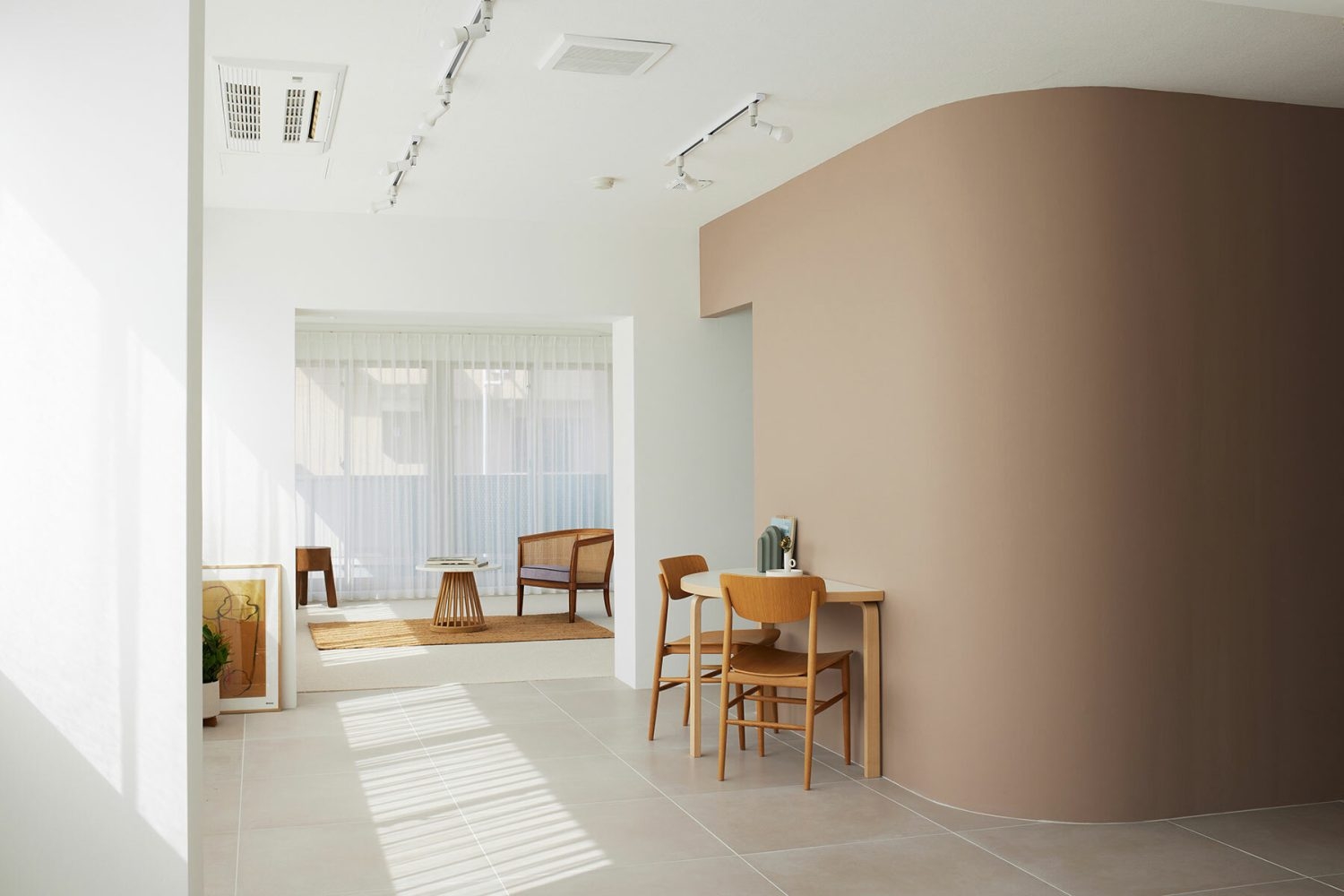 曲線が特徴的なアール壁