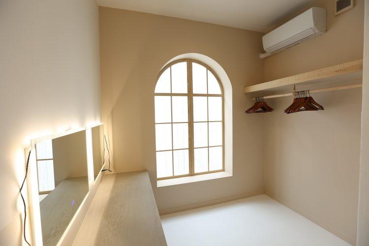 オープンクローゼットを配置