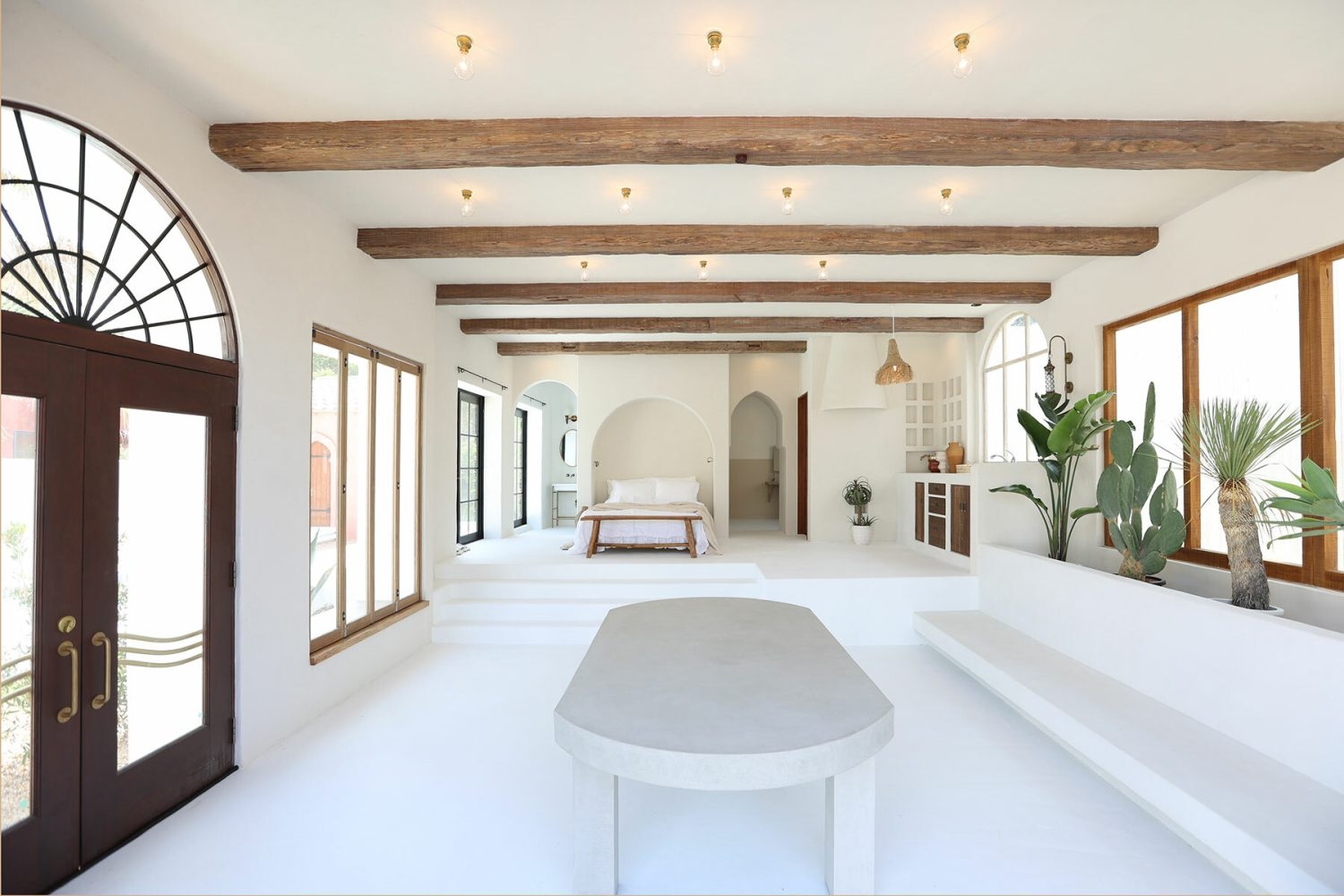 ホワイトを基調とした室内