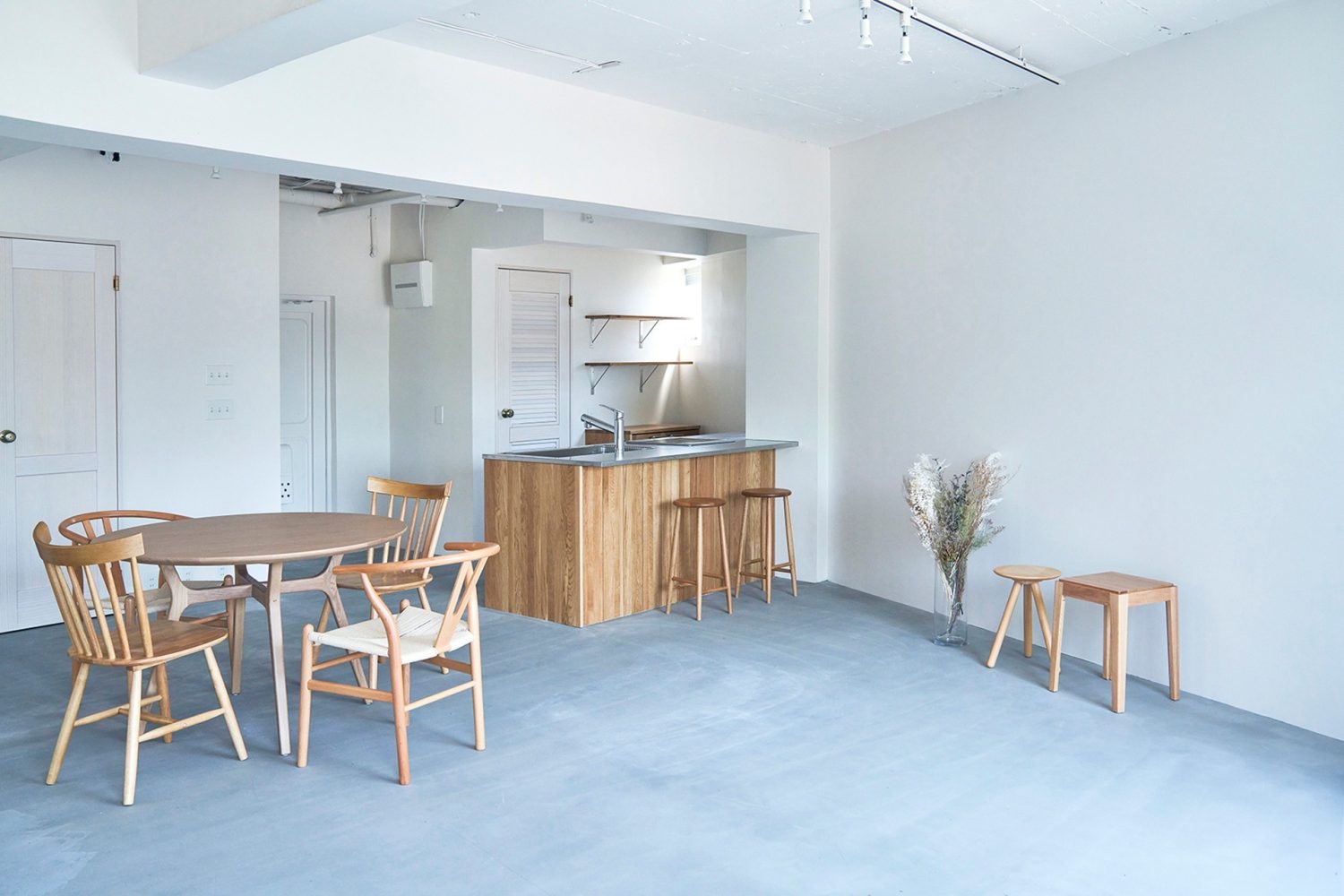 北側と東側の壁