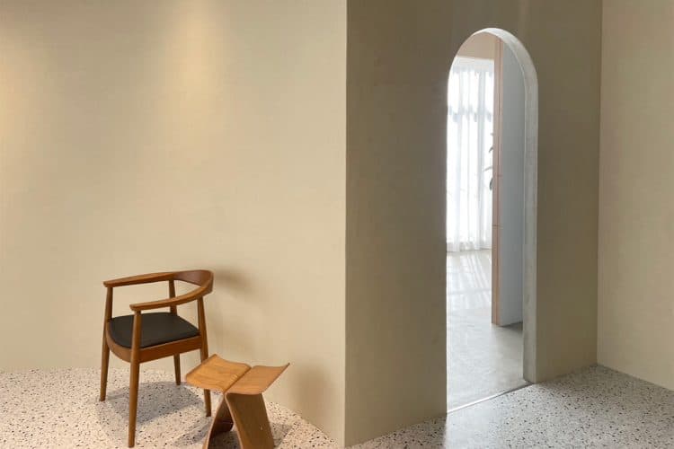 Room.01