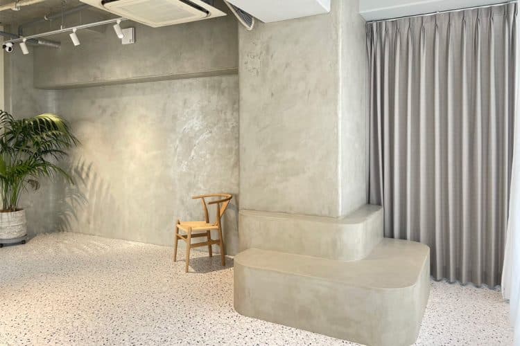 Room.01