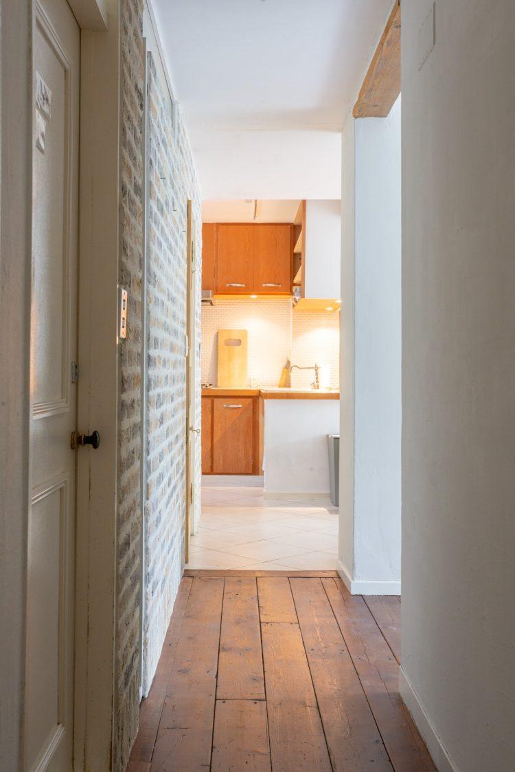 キッチンに繋がる廊下