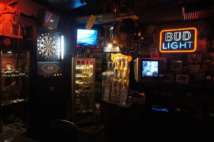 奥側 ダーツゲーム