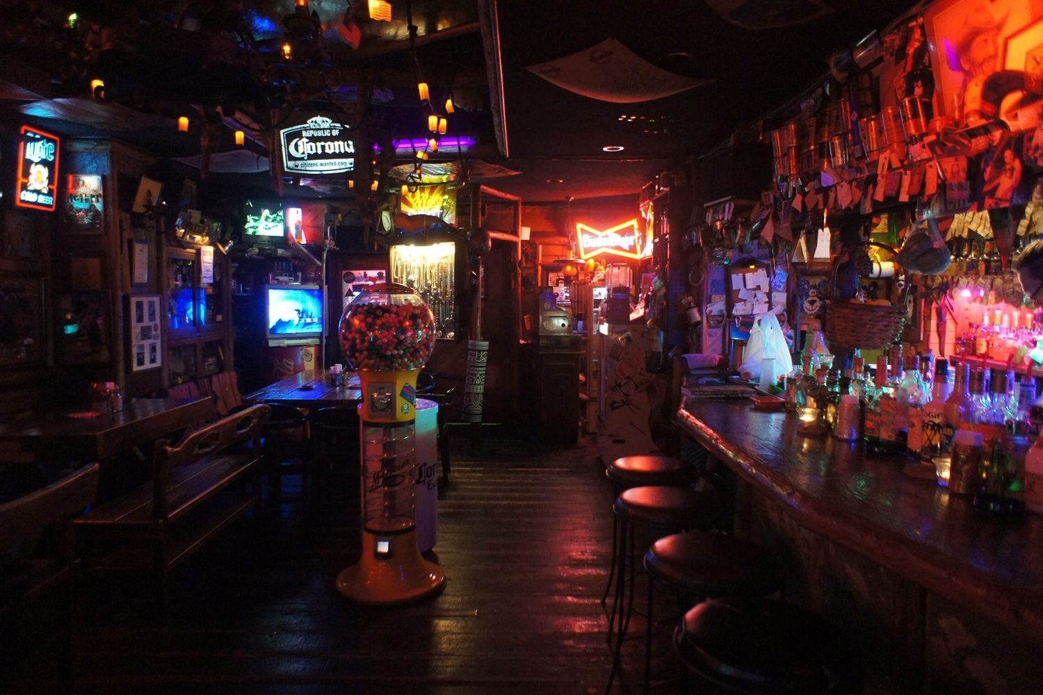 奥側から入口側 全体図