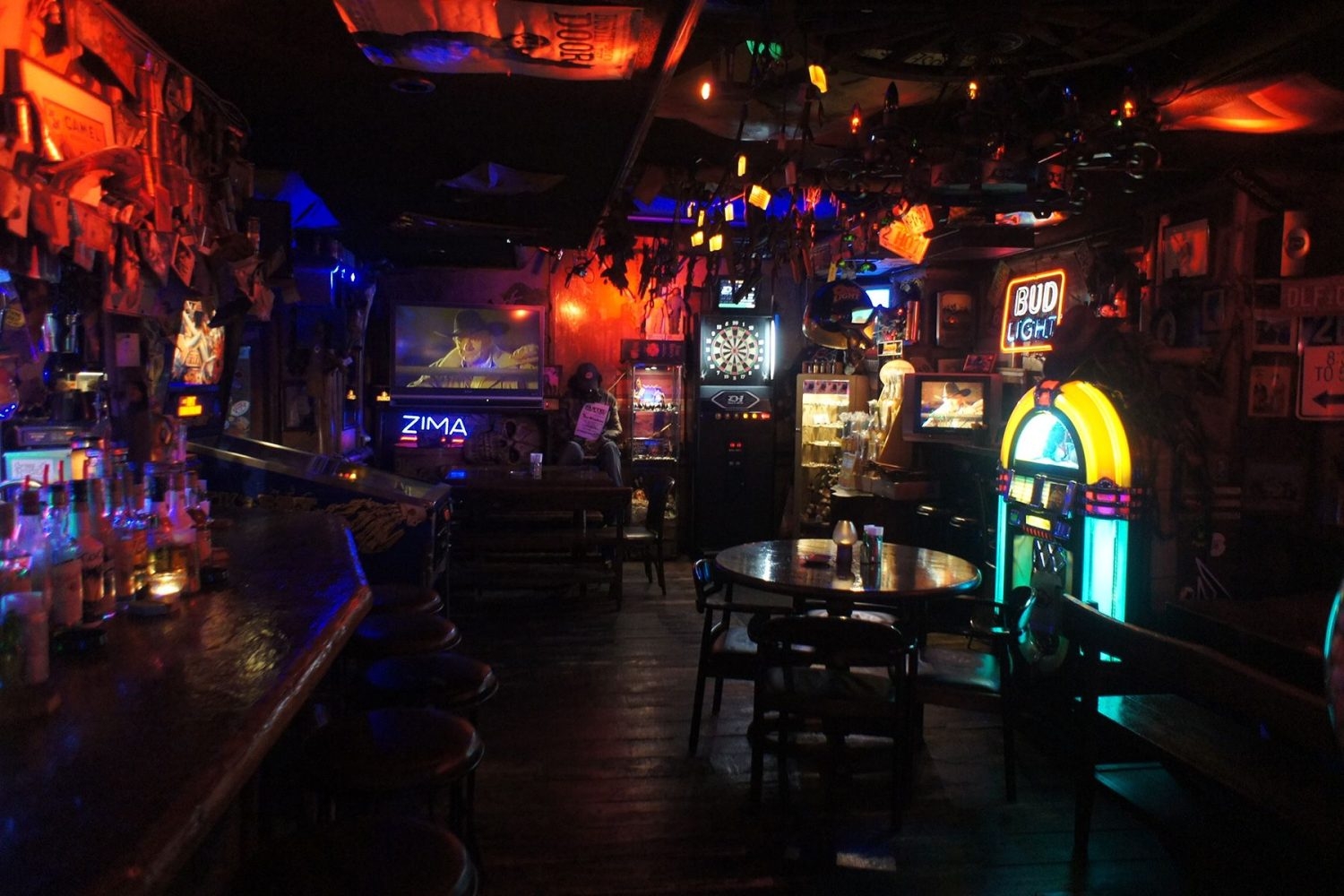 入口側から奥側 全体図