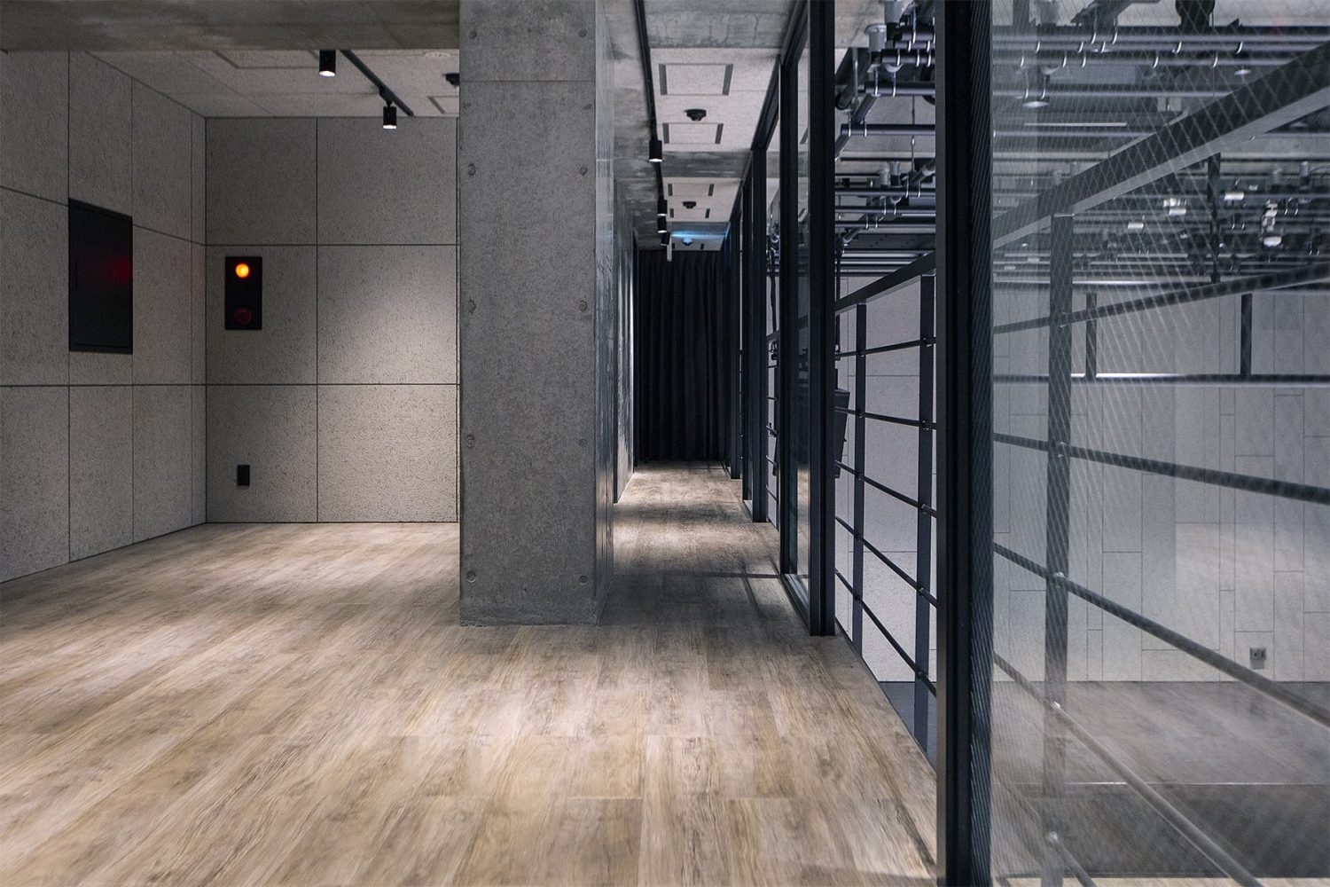 待機スペースにも使えるキャットウォーク