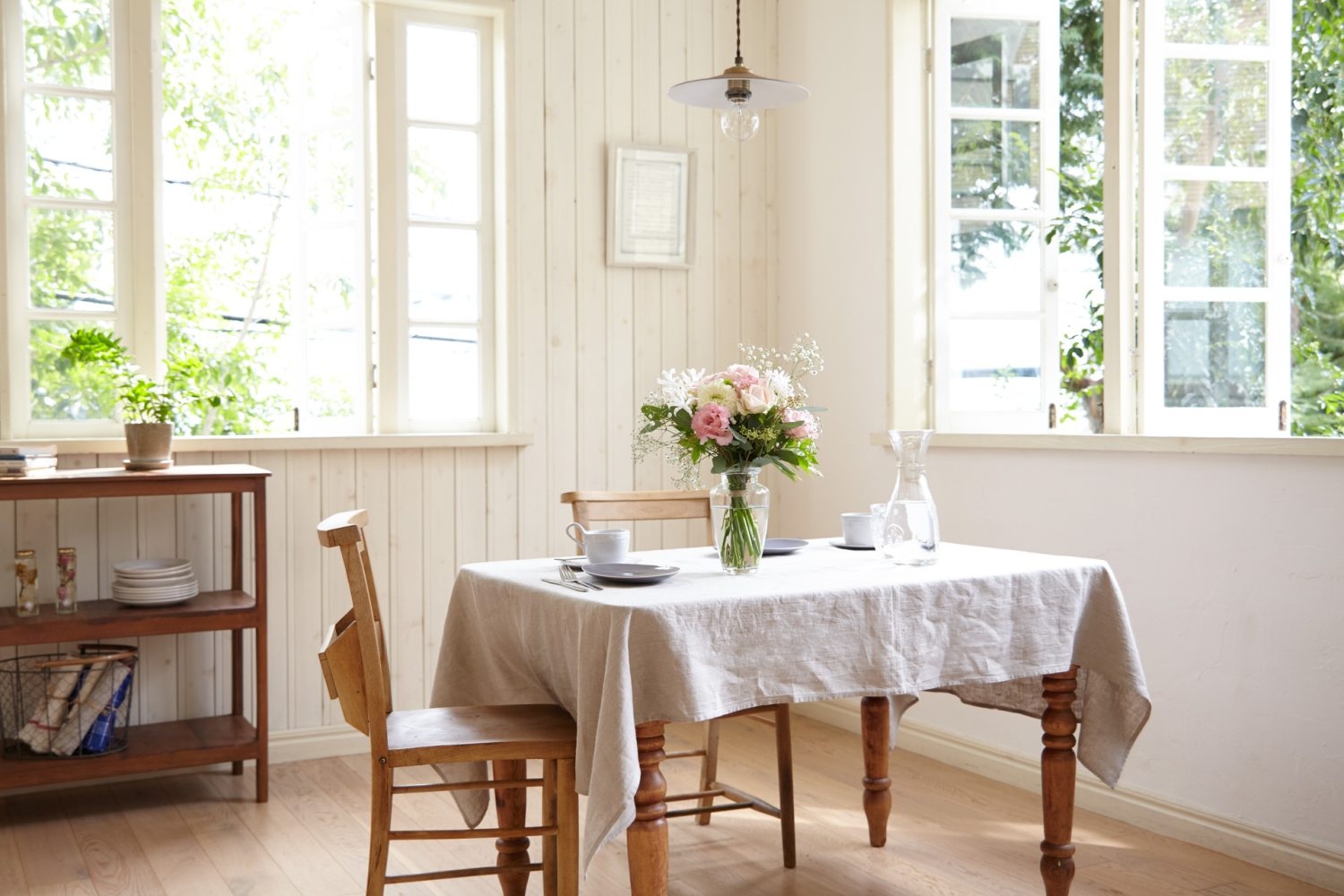 花瓶は数種類ご用意あり