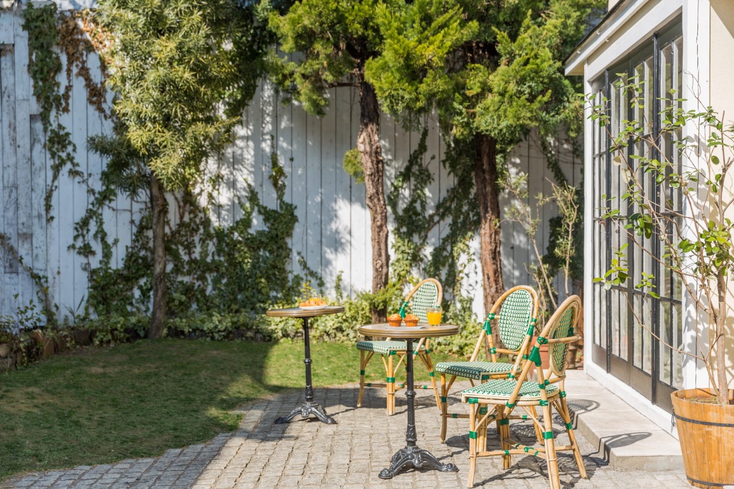 カフェシーンも