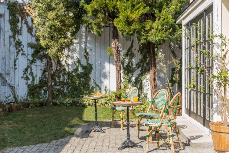 カフェシーンも