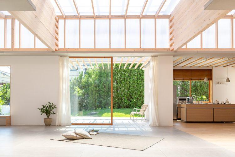 あえて区切らない広い空間