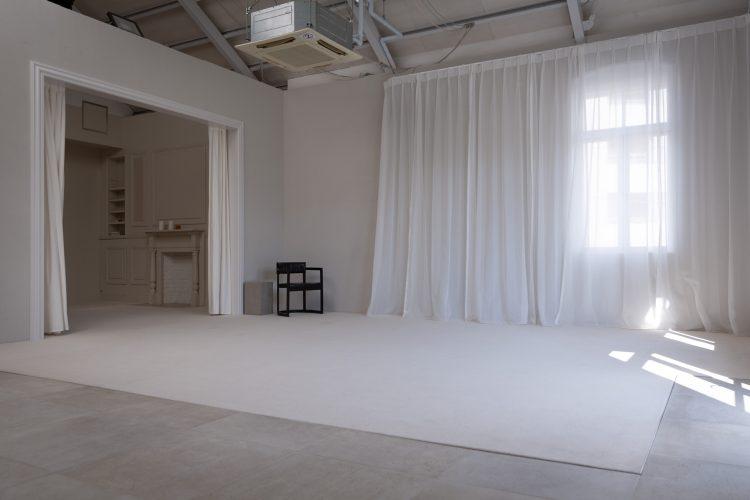 広さのあるカーペットスペース