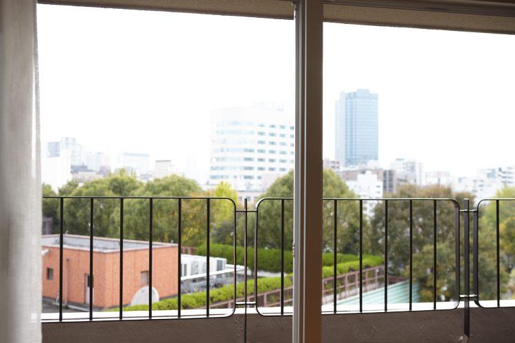 見晴らしのよいベランダ